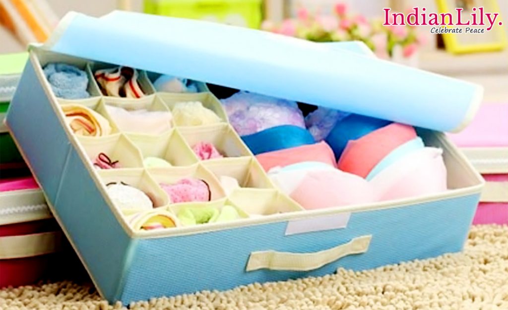 How To Organize Your Clothes With Minimal Storage Spaces
